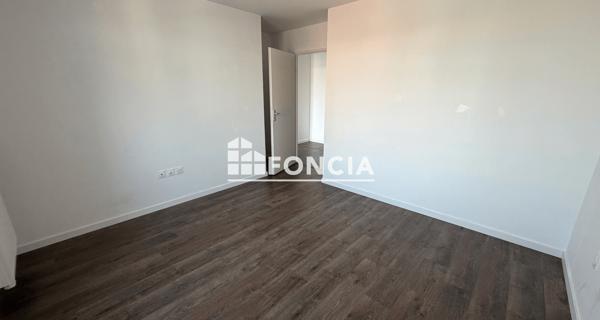 Location Appartement 4 pièces 77.41 m² - Roubaix 59100