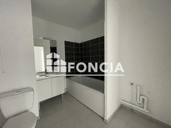 Location Appartement 4 pièces 77.41 m² - 20 BOULEVARD DU GENERAL DE GAULLE Roubaix 59100