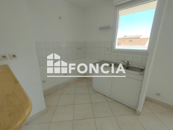 Location Appartement 3 pièces 60.3 m² - Marseille 13010