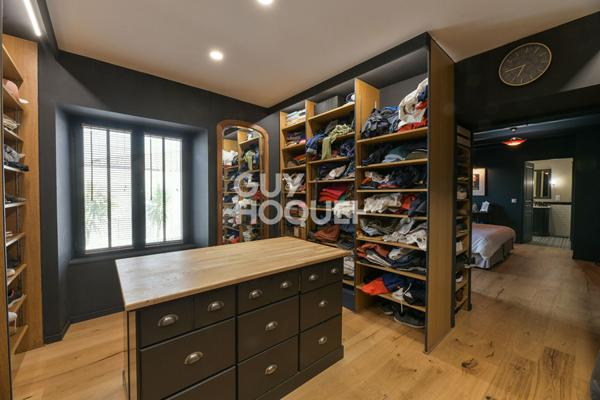 Maison 10 pièces (371 m²) à vendre à L HOUMEAU