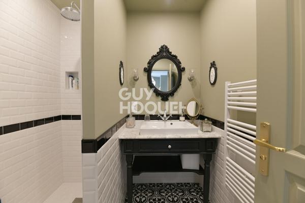 Maison 10 pièces (371 m²) à vendre à L HOUMEAU