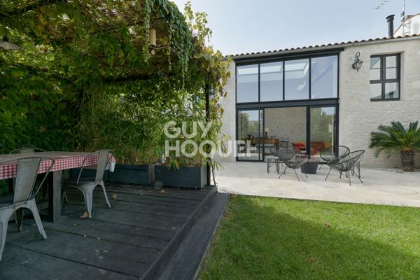 Maison 10 pièces (371 m²) à vendre à L HOUMEAU