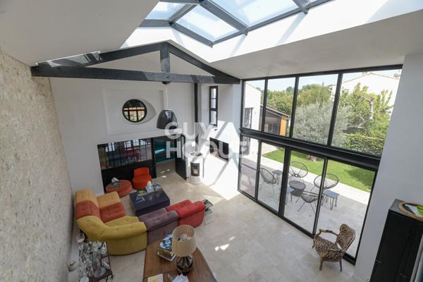 Maison 10 pièces (371 m²) à vendre à L HOUMEAU