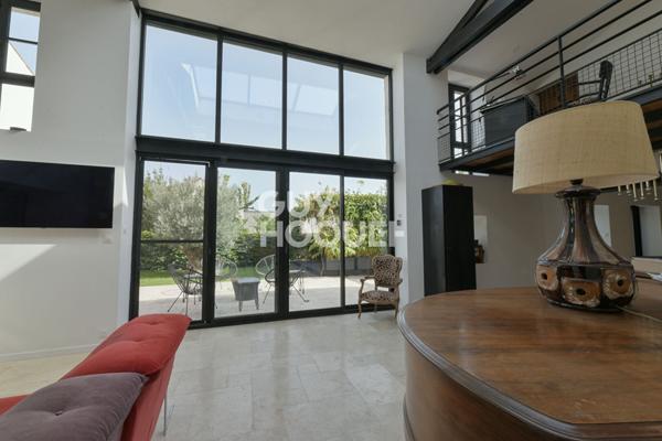 Maison 10 pièces (371 m²) à vendre à L HOUMEAU