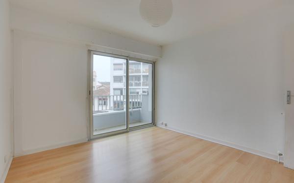 Appartement à vendre    2 pièces • 48,07 m2 Saint-Jean-de-Luz