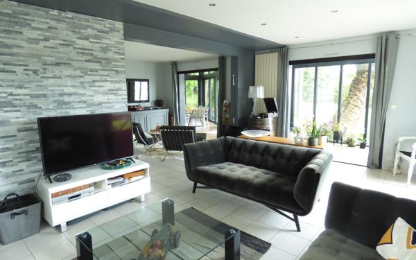 Maison à vendre    7 pièces • 215 m2 Saint-Pierre-d'Irube