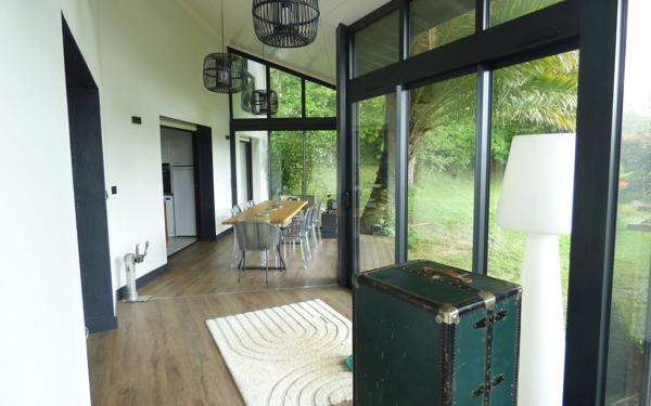 Maison à vendre    7 pièces • 215 m2 Saint-Pierre-d'Irube