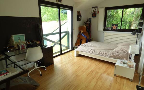 Maison à vendre    7 pièces • 215 m2 Saint-Pierre-d'Irube