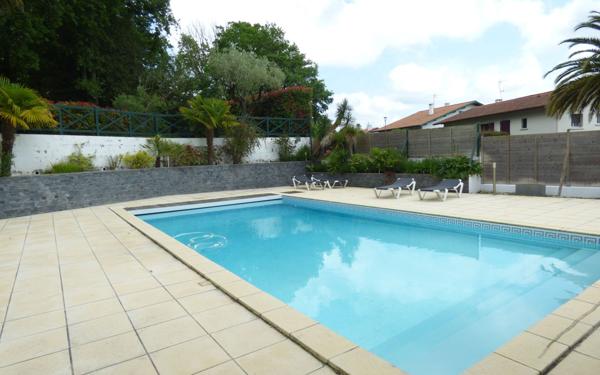 Maison à vendre    7 pièces • 215 m2 Saint-Pierre-d'Irube