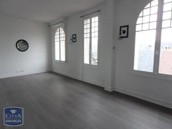Appartement à louer 3 pièces 84.62m² Bourges (18000)
