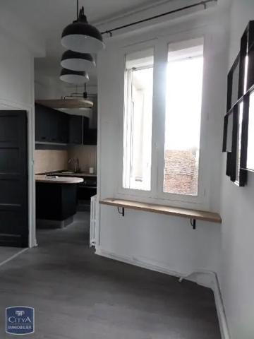 Appartement à louer 3 pièces 84.62m² Bourges (18000)