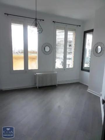 Appartement à louer 3 pièces 84.62m² Bourges (18000)