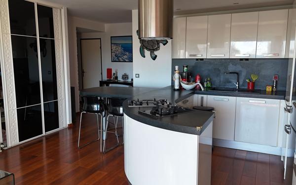 Appartement à vendre    4 pièces • 80,39 m2 Golfe Juan - Vallauris