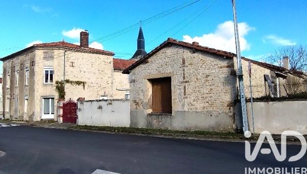 Maison à vendre 8 pièces 222 m² L'Hermenault