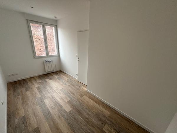 Caudebec-lès-Elbeuf (76320) T2 NEUF SUPER EQUIPE