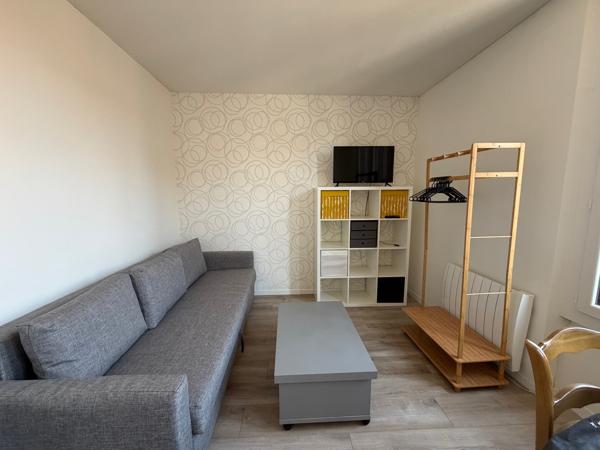 Studio rénové à louer, centre ville, Villeneuve sur Lot (47300)