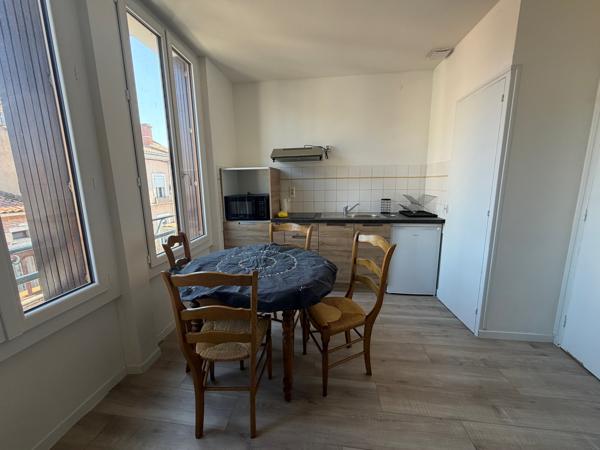 Studio rénové à louer, centre ville, Villeneuve sur Lot (47300)