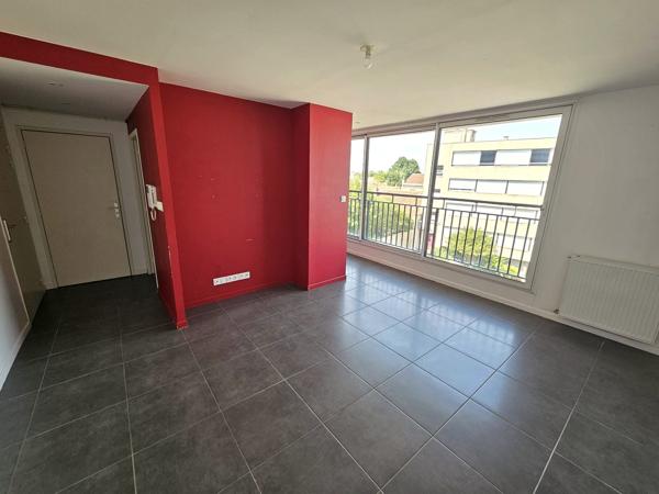 BORDEAUX BARRIÈRE JUDAÏQUE : APPARTEMENT T2 AVEC PARKING
