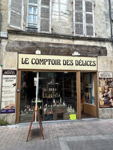 QUARTIER MAIRIE (17100)