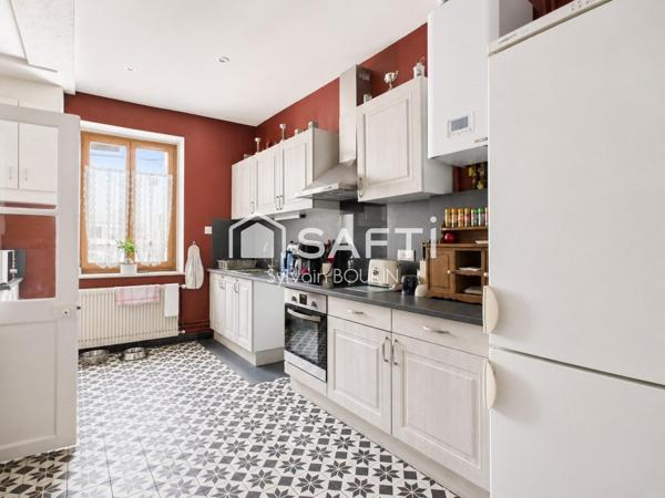 3 pièces de 86 m² au cœur de Trévoux + cave 30m²