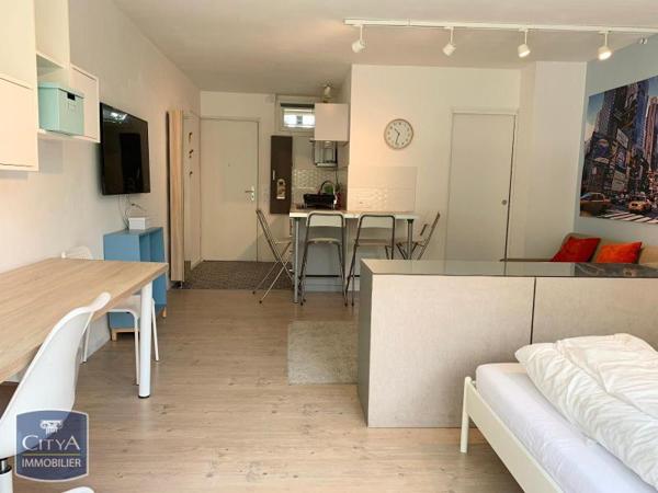 Appartement à louer 1 pièce 35.83m² Lyon 8e Arrondissement (69008)