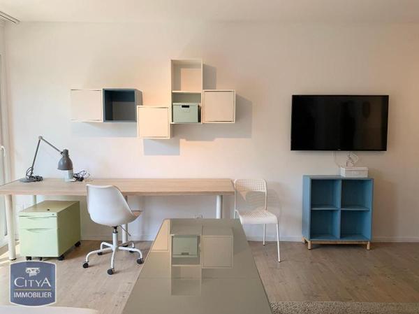 Appartement à louer 1 pièce 35.83m² Lyon 8e Arrondissement (69008)