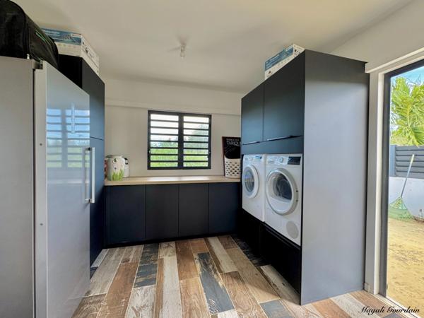 A VENDRE - VILLA RECENTE DE STANDING AUTONOME – CLÉ EN MAIN – SAINT-FRANÇOIS