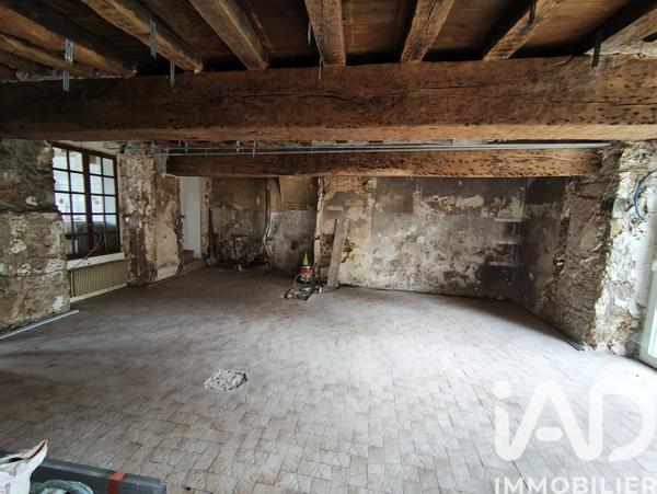Maison à vendre 8 pièces 278 m² Coulonges-Cohan