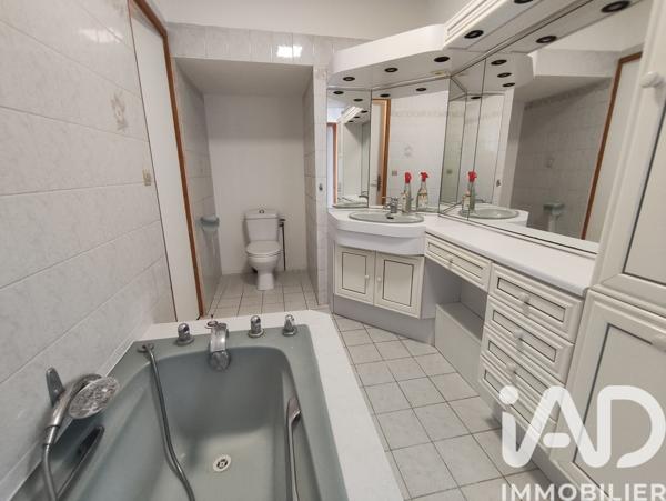 Maison à vendre 8 pièces 278 m² Coulonges-Cohan