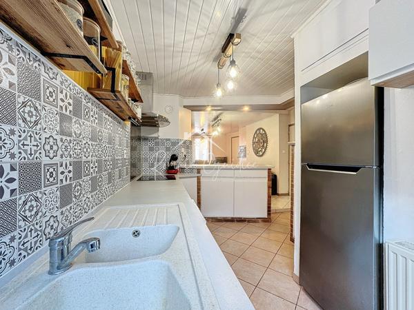 Saint-Georges-de-Luzençon (12100) MAISON DE VILLE TYPE 5 123 M² AVEC GARAGE