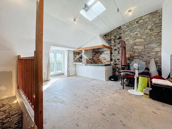 Saint-Georges-de-Luzençon (12100) MAISON DE VILLE TYPE 5 123 M² AVEC GARAGE