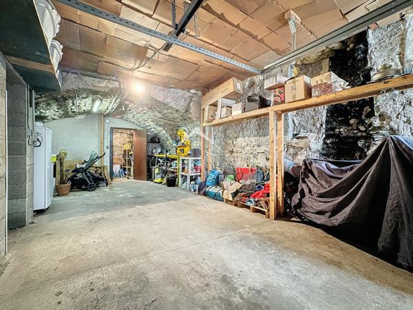 Saint-Georges-de-Luzençon (12100) MAISON DE VILLE TYPE 5 123 M² AVEC GARAGE