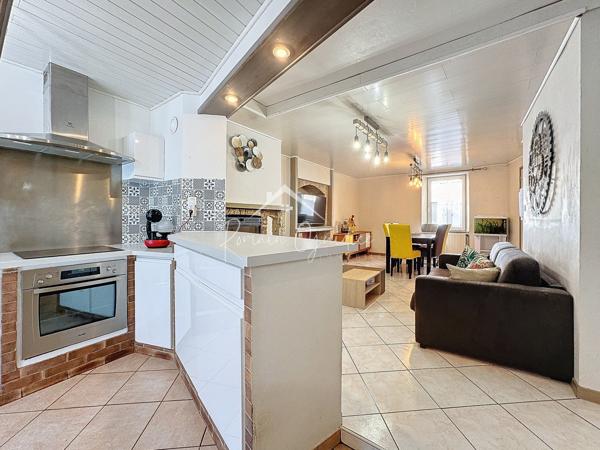 Saint-Georges-de-Luzençon (12100) MAISON DE VILLE TYPE 5 123 M² AVEC GARAGE