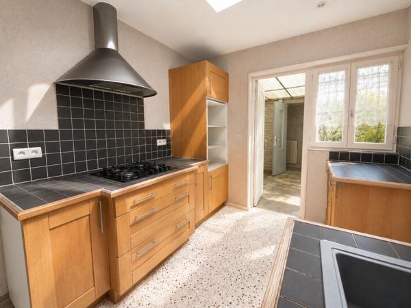Maison 6 pièce(s) 3 chambre(s) 85 m²
