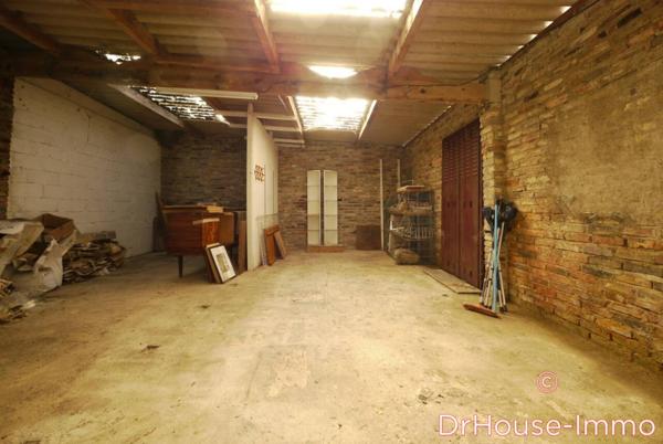 Immeuble à vendre 15 pièces de 370 m²