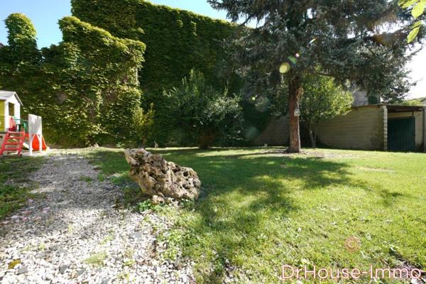 Immeuble à vendre 15 pièces de 370 m²