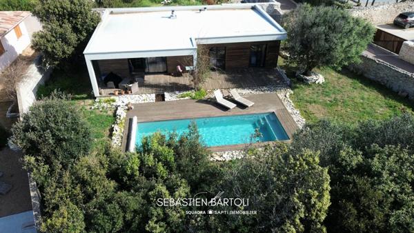 Maison type 3 de 92m² avec piscine à 2 minutes du port