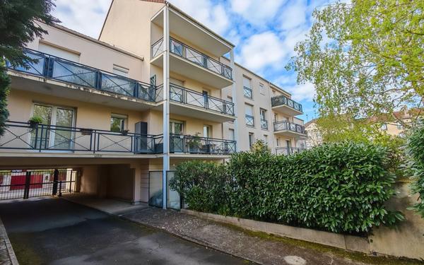 Appartement à vendre    3 pièces • 60,18 m2 Montgeron