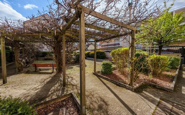 Appartement à vendre    3 pièces • 60,18 m2 Montgeron