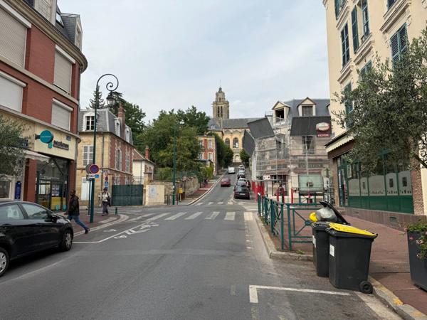 Appartement 3 pièces – 64,50 m² – 2ᵉ étage avec ascenseur – Plein Centre-Ville de Pontoise (95)