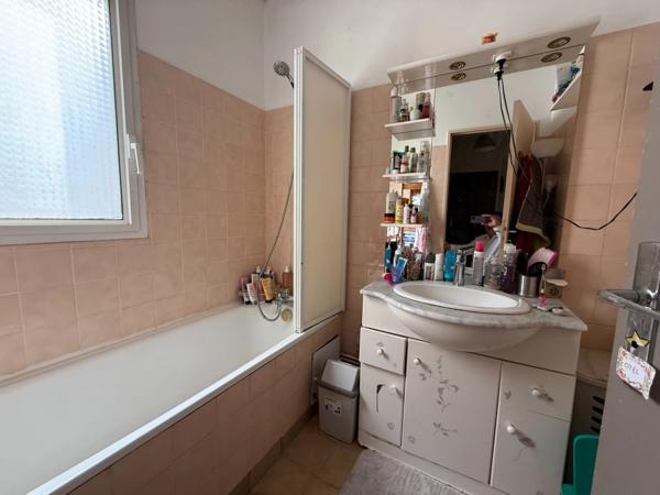 Appartement 3 pièces – 64,50 m² – 2ᵉ étage avec ascenseur – Plein Centre-Ville de Pontoise (95)