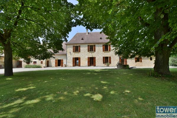 Propriete
                                                                                                                                                                                                                                                                                                                        11 pièce(s)                                                                                                                                                                                                          5 chambre(s)                                                                                                                                                                                                          289  m²
