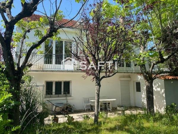 REZE- Maison familiale de 200 m² avec un appartement individuel de 60m²