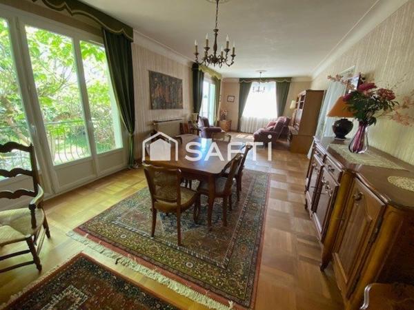 REZE- Maison familiale de 200 m² avec un appartement individuel de 60m²