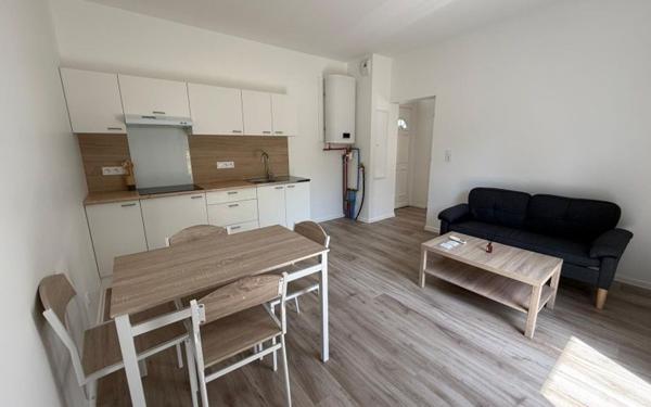 Appartement à louer    2 pièces •  Saint-Pierre-du-Mont
