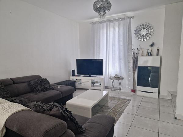 Maison Saint-Barthélemy-d'Anjou - Proche commerces