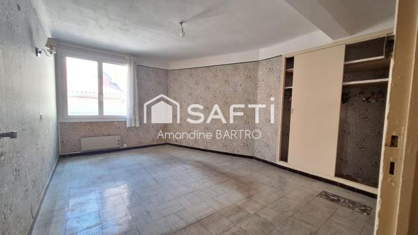 LA CIOTAT Centre-ville – Proximité Vieux-Port – Grand T2 de 55 m² transformable en T3 – Balcon, Cave – Fort potentiel
