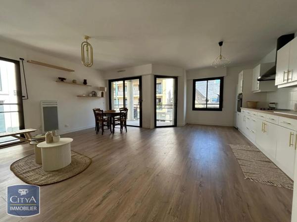 Appartement à louer 3 pièces 68.59m² Brive-la-Gaillarde (19100)