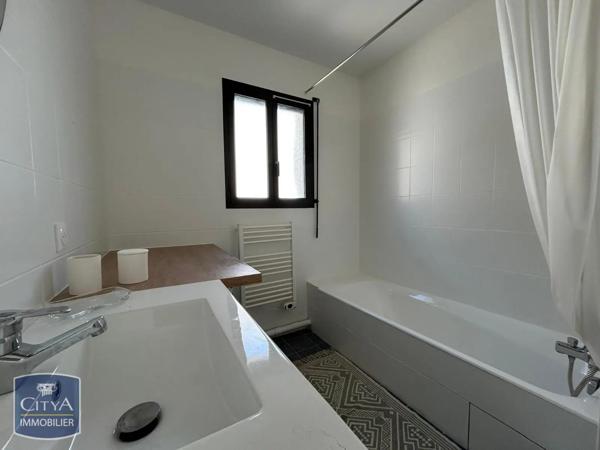 Appartement à louer 3 pièces 68.59m² Brive-la-Gaillarde (19100)