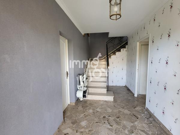 Grande maison familiale T7 de 248 m² avec garage de 50 m² et potentiel locatif !